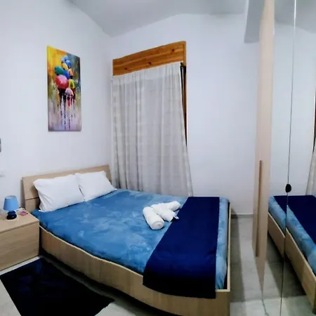 Beautiful Newer Beach Daire
