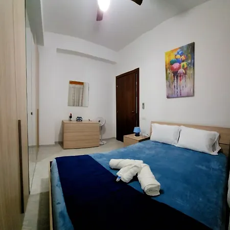 Beautiful Newer Beach Apartment *