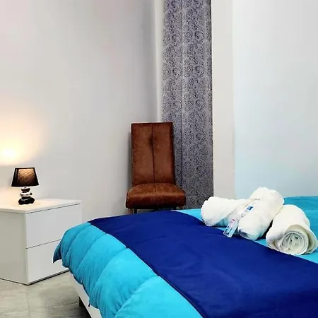 Beautiful Newer Beach * Scalea