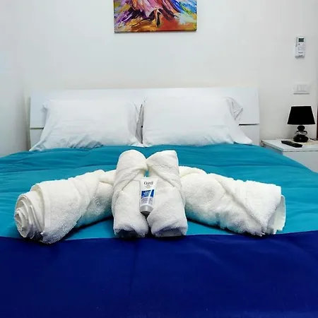 Beautiful Newer Beach Scalea