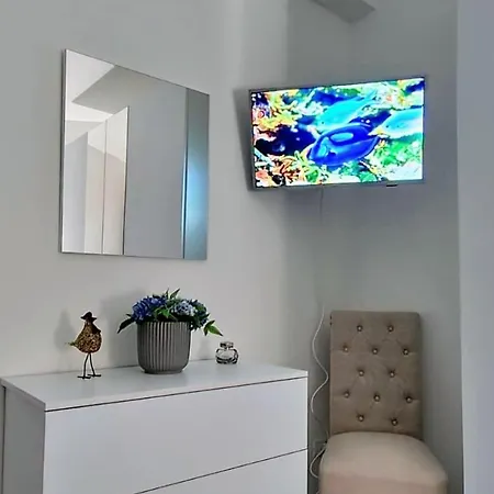 Beautiful Newer Beach Daire